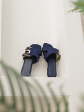 Load image into Gallery viewer, Iris