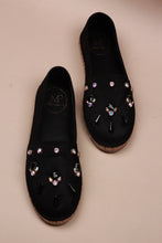 Load image into Gallery viewer, Bee