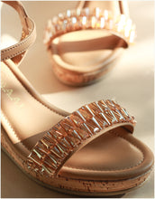 Load image into Gallery viewer, Carousel