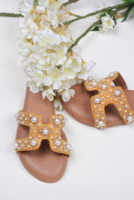 Load image into Gallery viewer, Casablanca