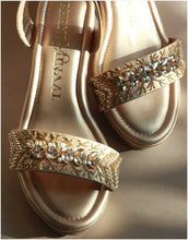 Load image into Gallery viewer, Celine