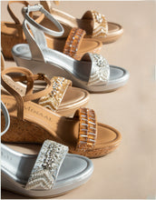 Load image into Gallery viewer, Moondance