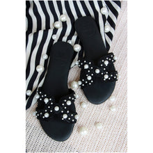 Load image into Gallery viewer, Opera