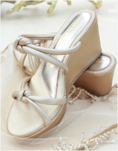 Load image into Gallery viewer, Thea